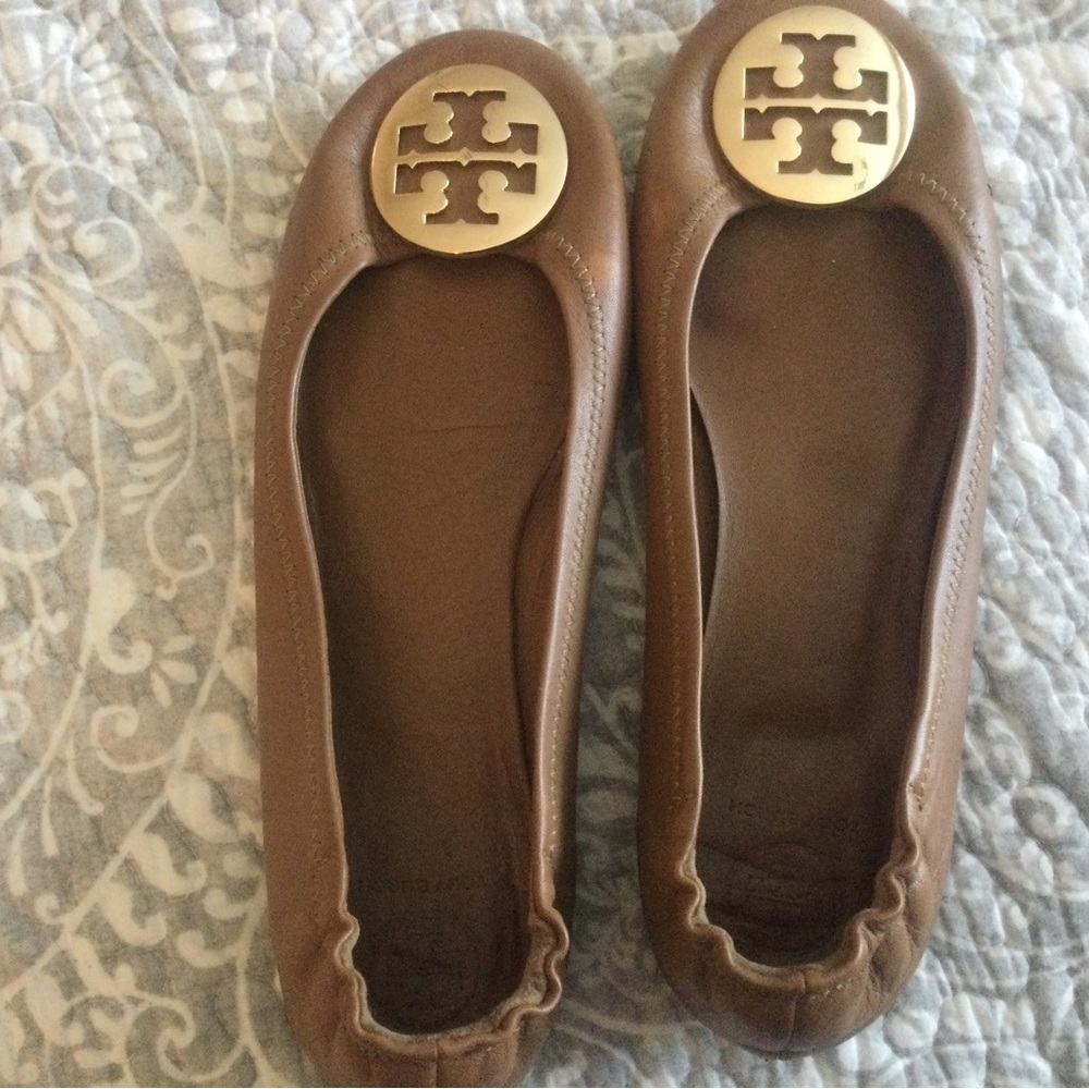 Tory Burch Minnie style  saddle tan flat